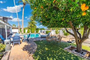 Outdoor dining - 3BR NEW Modern Phoenix Stay with Hot Tub & Near Spring Training! (Phoenix)