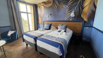 In-room safe, blackout curtains, free WiFi, bed sheets