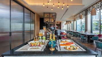 Daily buffet breakfast for a fee