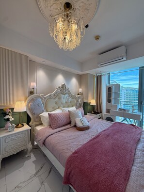 2 bedrooms, WiFi, bed sheets - Azure Resort 2BR Deluxe Beach & Pool View with Bathtub • 8 Pax • Smart AI Toilet (Parañaque)