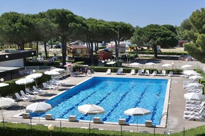 A heated pool - Silvia studio apartment with shared pool (Marina di Bibbona)