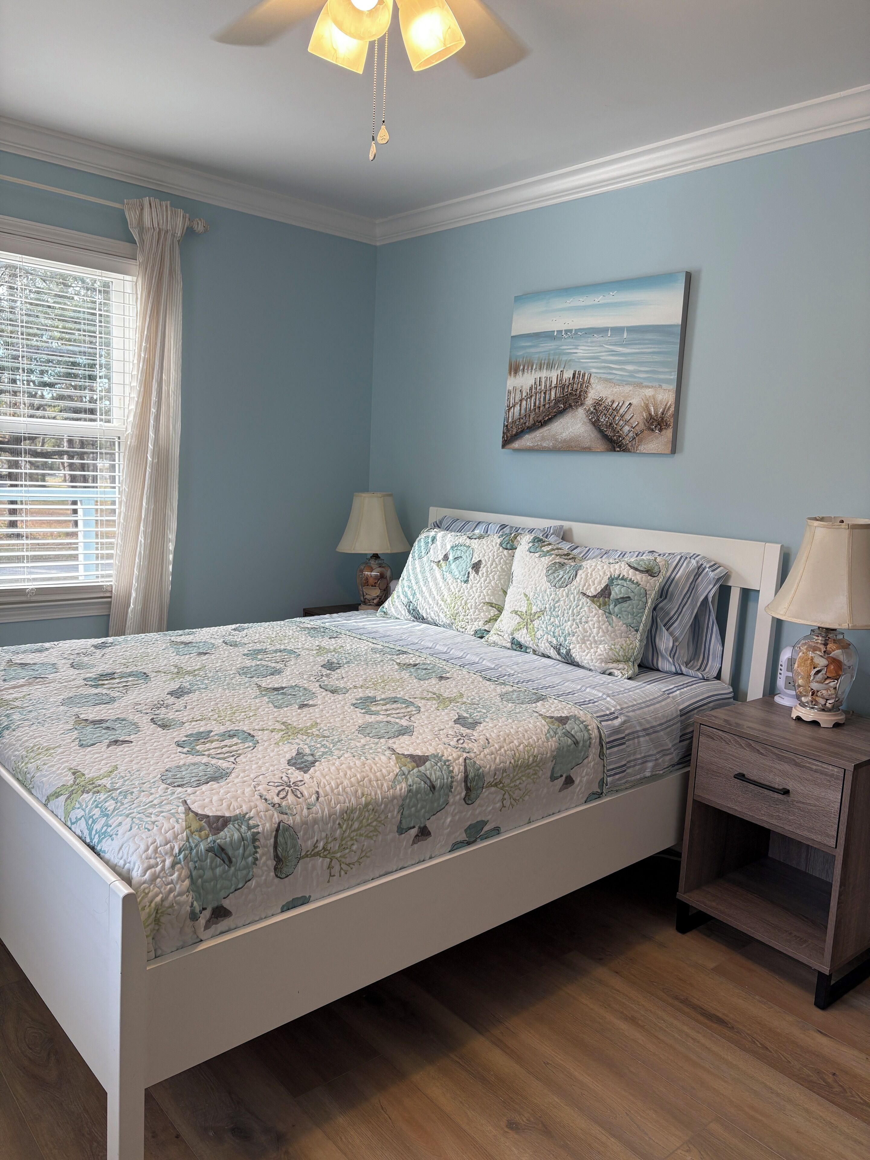 4 bedrooms, iron/ironing board, free WiFi, bed sheets