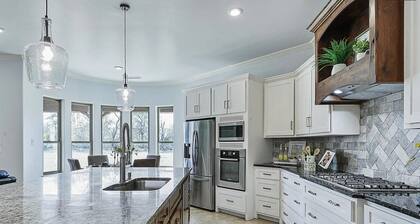 Luxury Country Farmhouse on 10+ Acres - Swim Spa