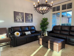 Imagen sin descripción, 5 de 33, botón