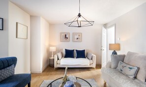 4 bedrooms, Internet - 10 Mins Walk to The Oval The Kennington Retreat (London)