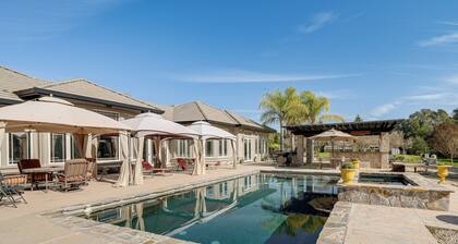 Pool, Peacocks & Views! Lavish Retreat in Gilroy