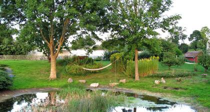 La BuissonniĂšre, une trĂšs grande maison de campagne familiale du XVIIIĂšme