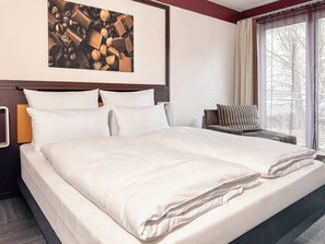 Standard Double Room | Desk, laptop workspace, free WiFi