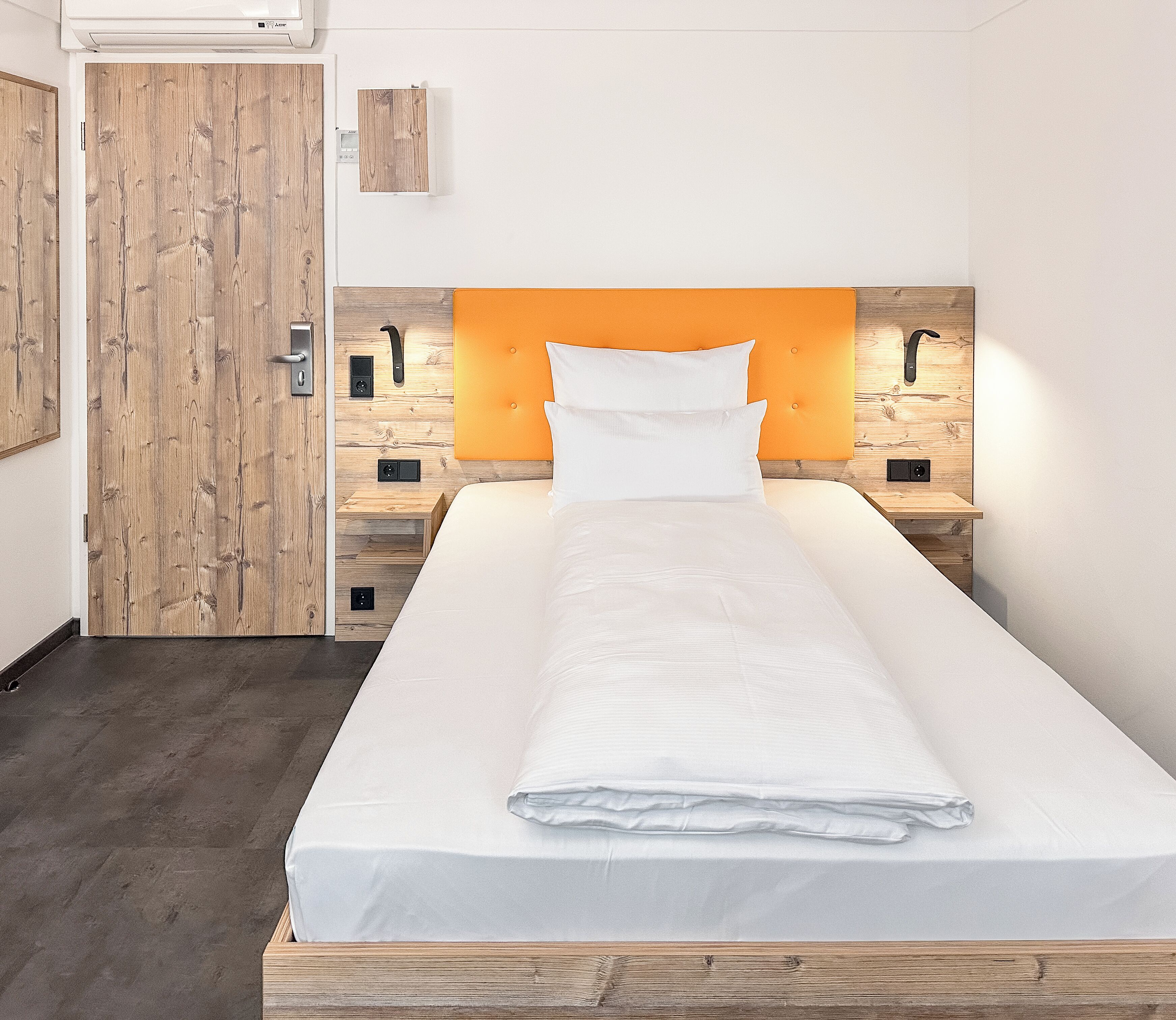 Comfort-Einzelzimmer | Schreibtisch, laptopgeeigneter Arbeitsplatz, kostenloses WLAN