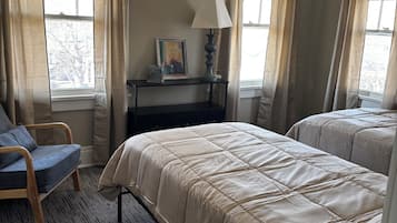 2 chambres, fer et planche Ă repasser, accĂšs Internet, draps fournis