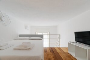 1 bedroom - GuestHost - Modern mezzanine studio apartment of 35 m2, ideal for two people, located on the raised ground floor of a typical Milanese building (stairs to access the apartment).The property is located a stone's throw from the M1 Lima stop in a strategi (Milan)