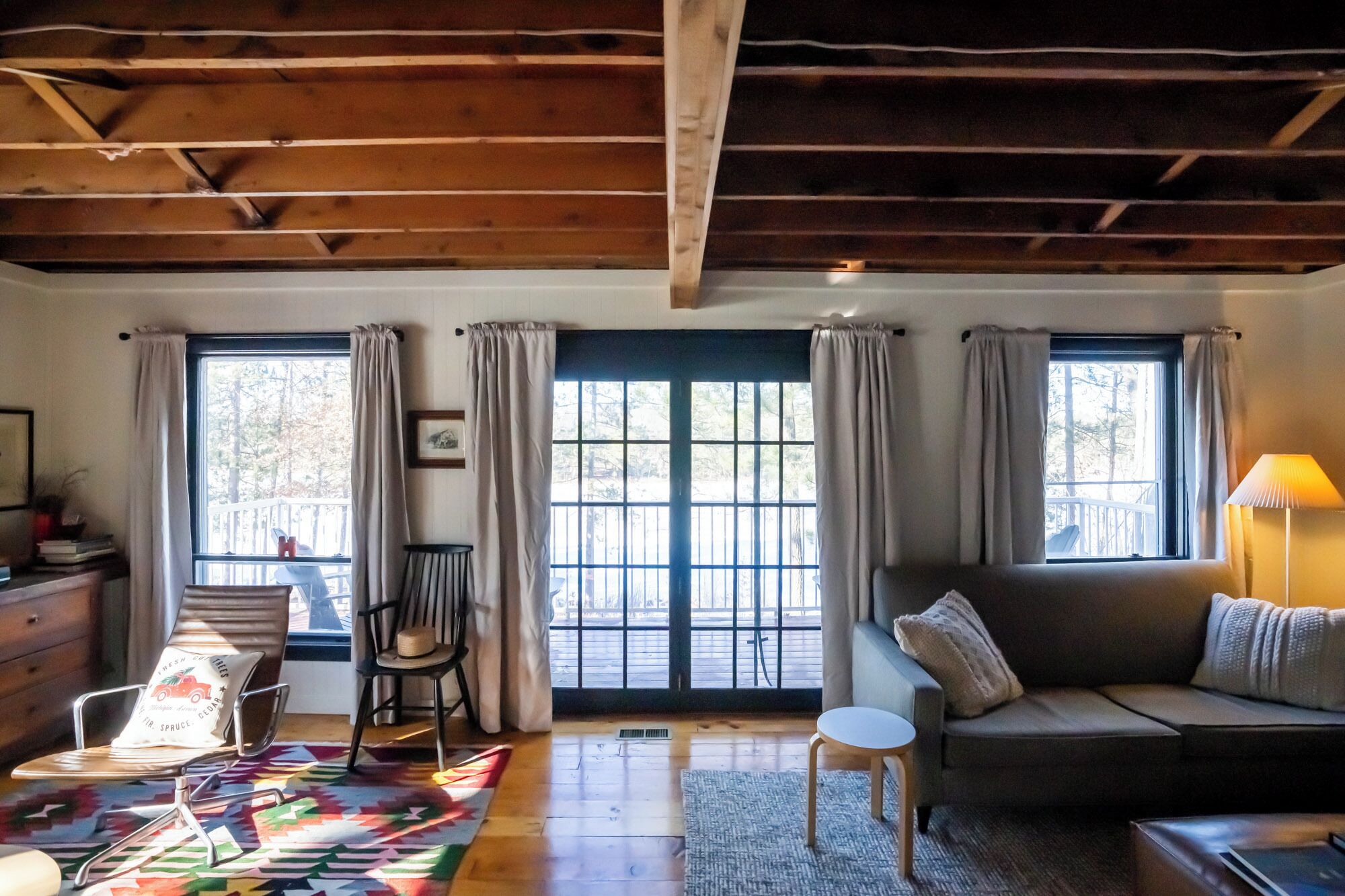 Télévision, cheminée