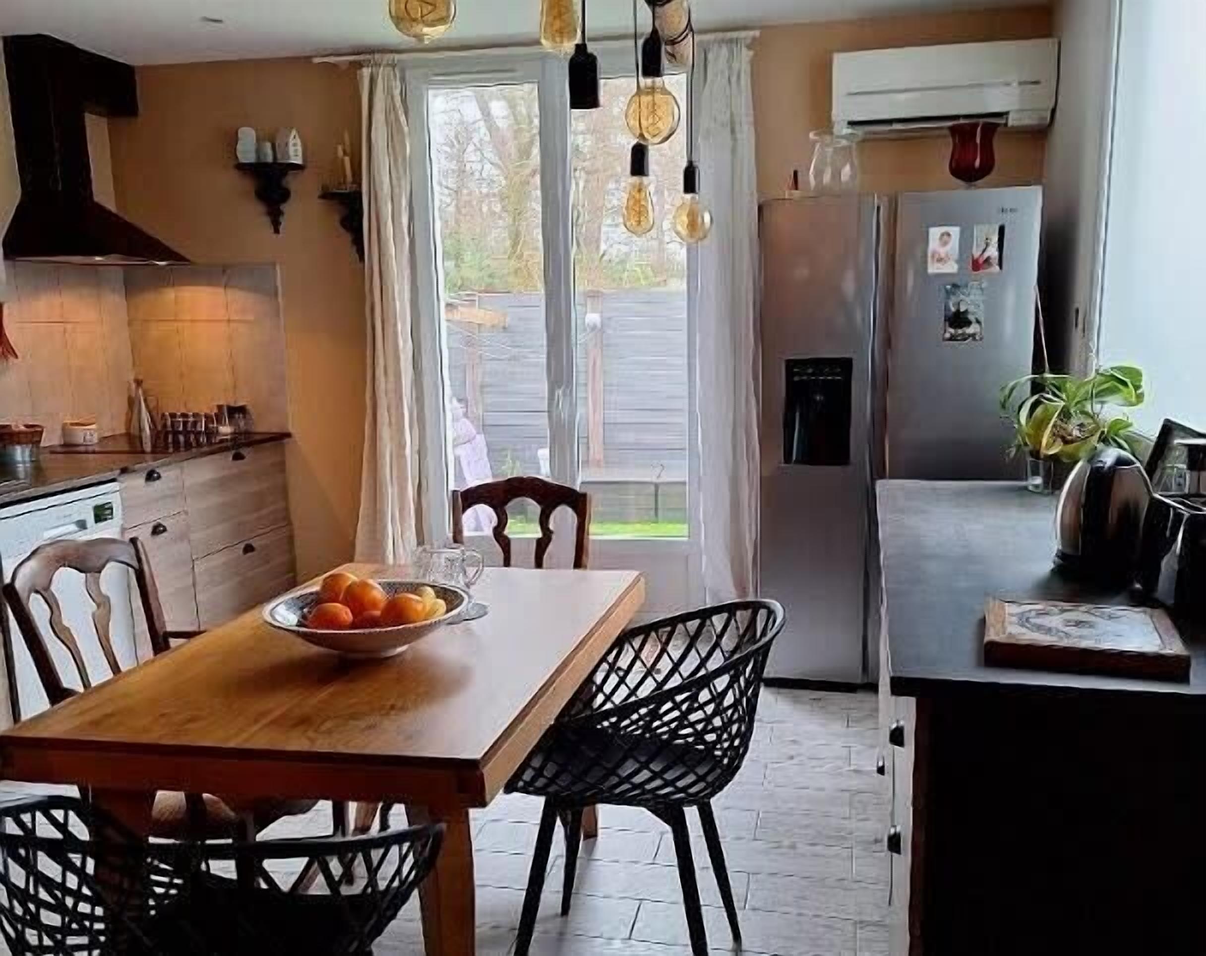 Réfrigérateur, micro-ondes, four, lave-vaisselle