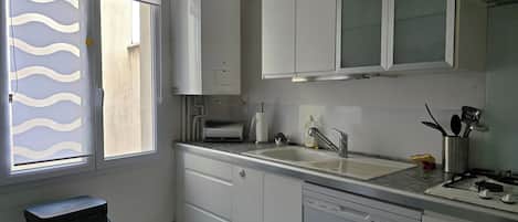 Refrigerador, microondas, horno y lavavajillas