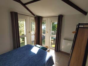 1 bedroom, WiFi, bed sheets