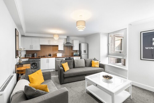 Commercial Street Residence