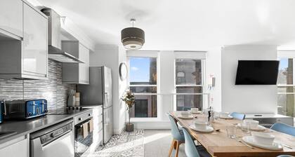Henry`s Apartment on Commercial Street