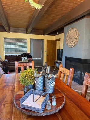 Dining - Family Friendly Golden Grace Cabin (Pinetop Country Club)