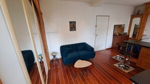 Living area - Studio 70m from the water... (Trébeurden)