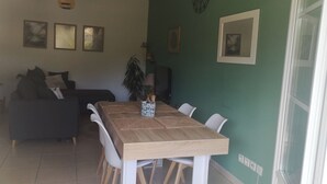 Dining - T2 WITH TERRACE (Rougiers)