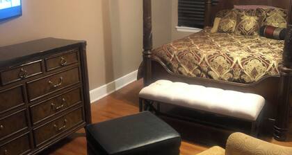 Peaceful Getaway in small town. That has everything you need in walking distance