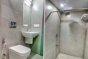 House | Bathroom - Townhouse Outer Ring Road Bellandur (Bengaluru)