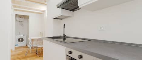 Réfrigérateur, lave-vaisselle