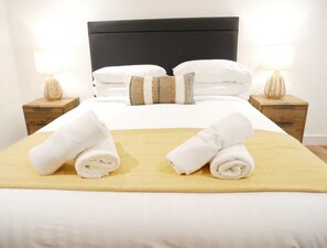 1 bedroom, iron/ironing board, free WiFi, bed sheets - Scandic House Apartments - Long Term Rental Available (Ulverston)