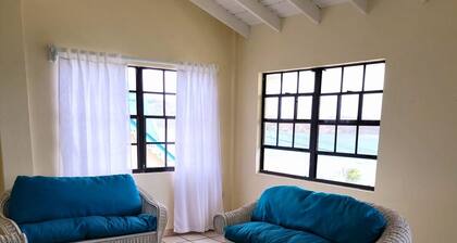 Taylor's Apartments 4, Bequia - Perfect for singles, couples & small families