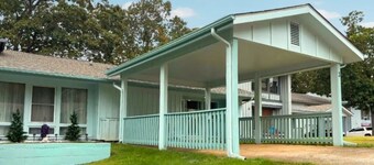 Cherokee Retreat – Sunsets Near Lake Thunderbird