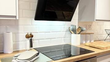 Microwave, oven, electric kettle, toaster