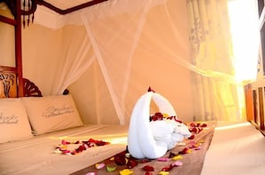 Standard Single Room | Free WiFi, bed sheets