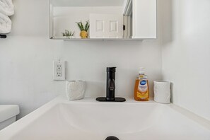 บ้านพัก, 4 ห้องนอน, วิวสวน | ภายใน