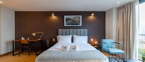 1 slaapkamer, een strijkplank/strijkijzer, wifi, beddengoed