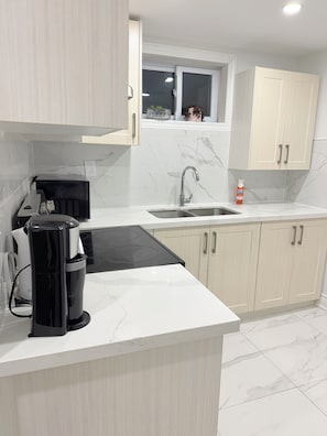 Microwave, oven, stovetop - Modern 1BR • Private Entry • Kitchen & W/D (Oshawa)