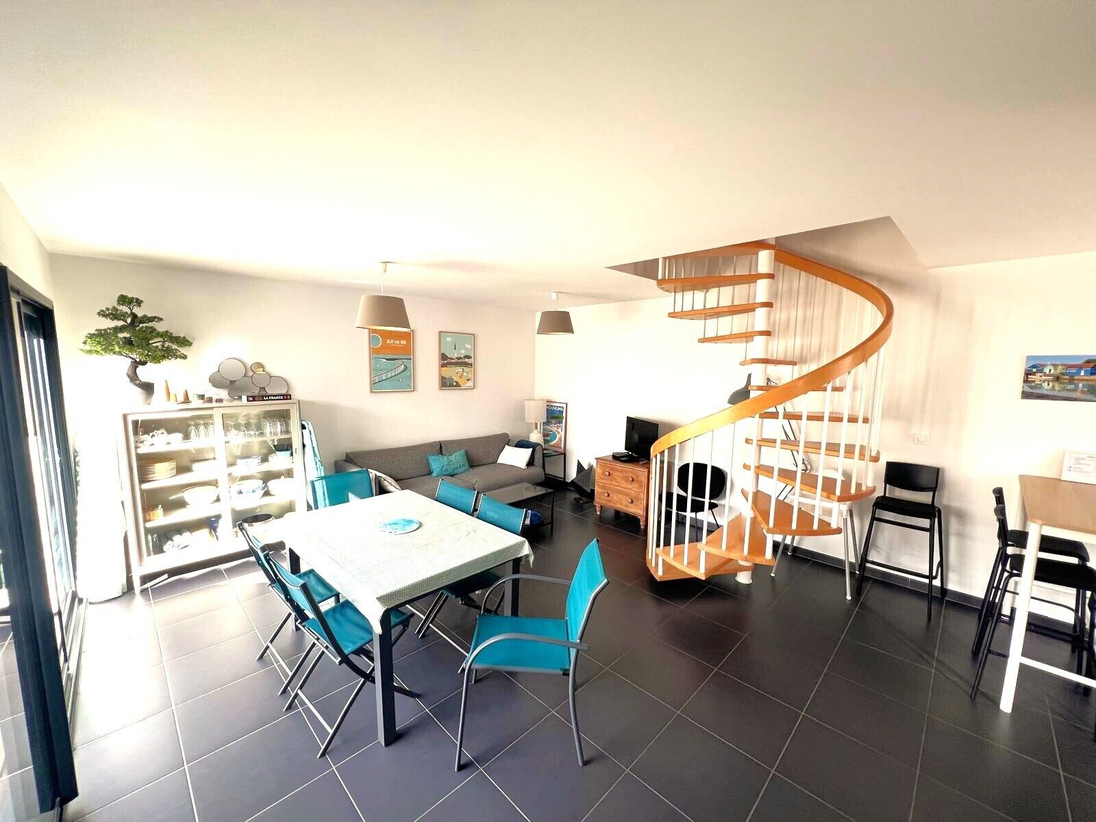 Bright house in the heart of the village-100m from the ocean-6people