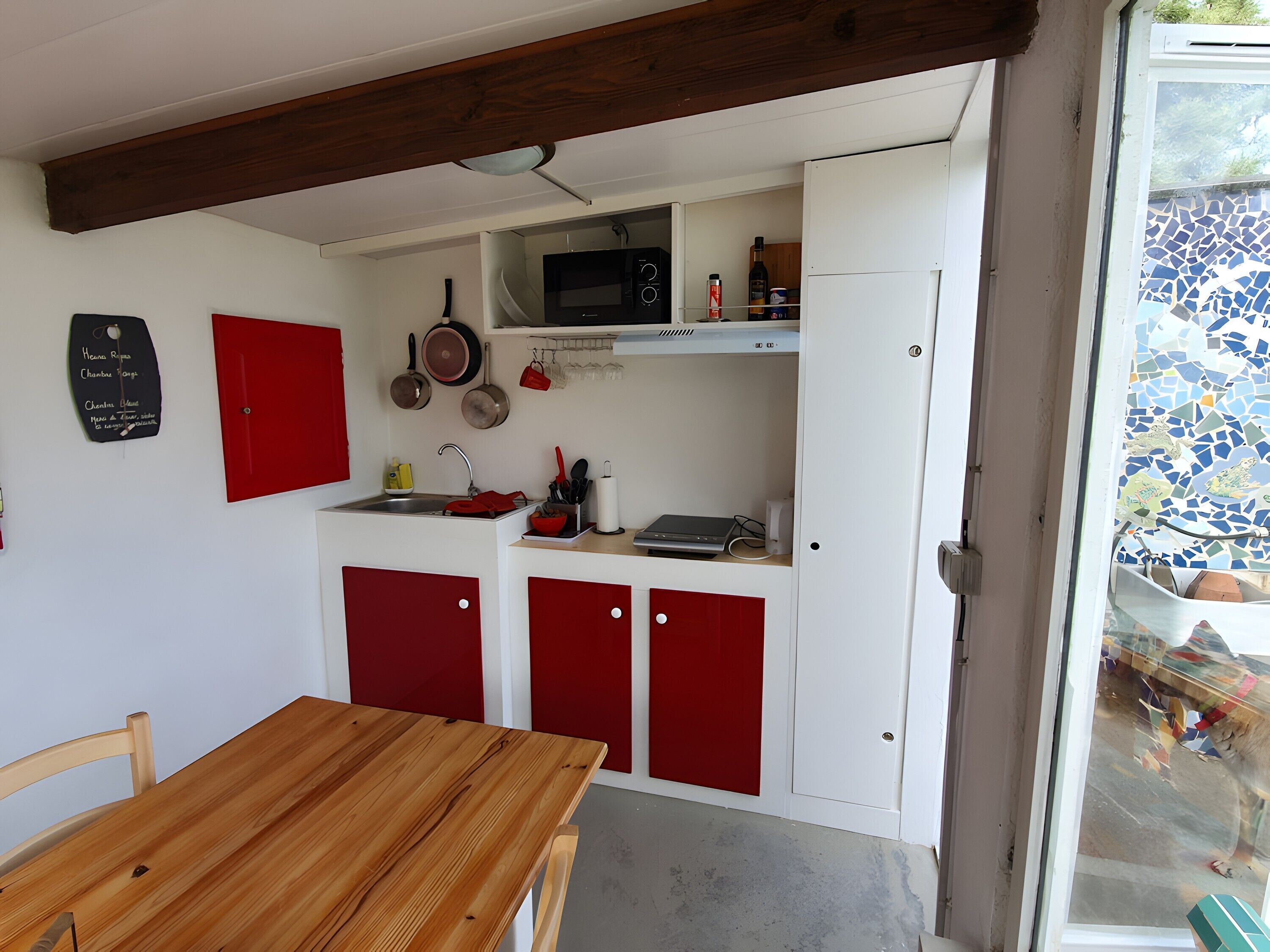 雪櫃、微波爐、爐具、咖啡機/沖茶器