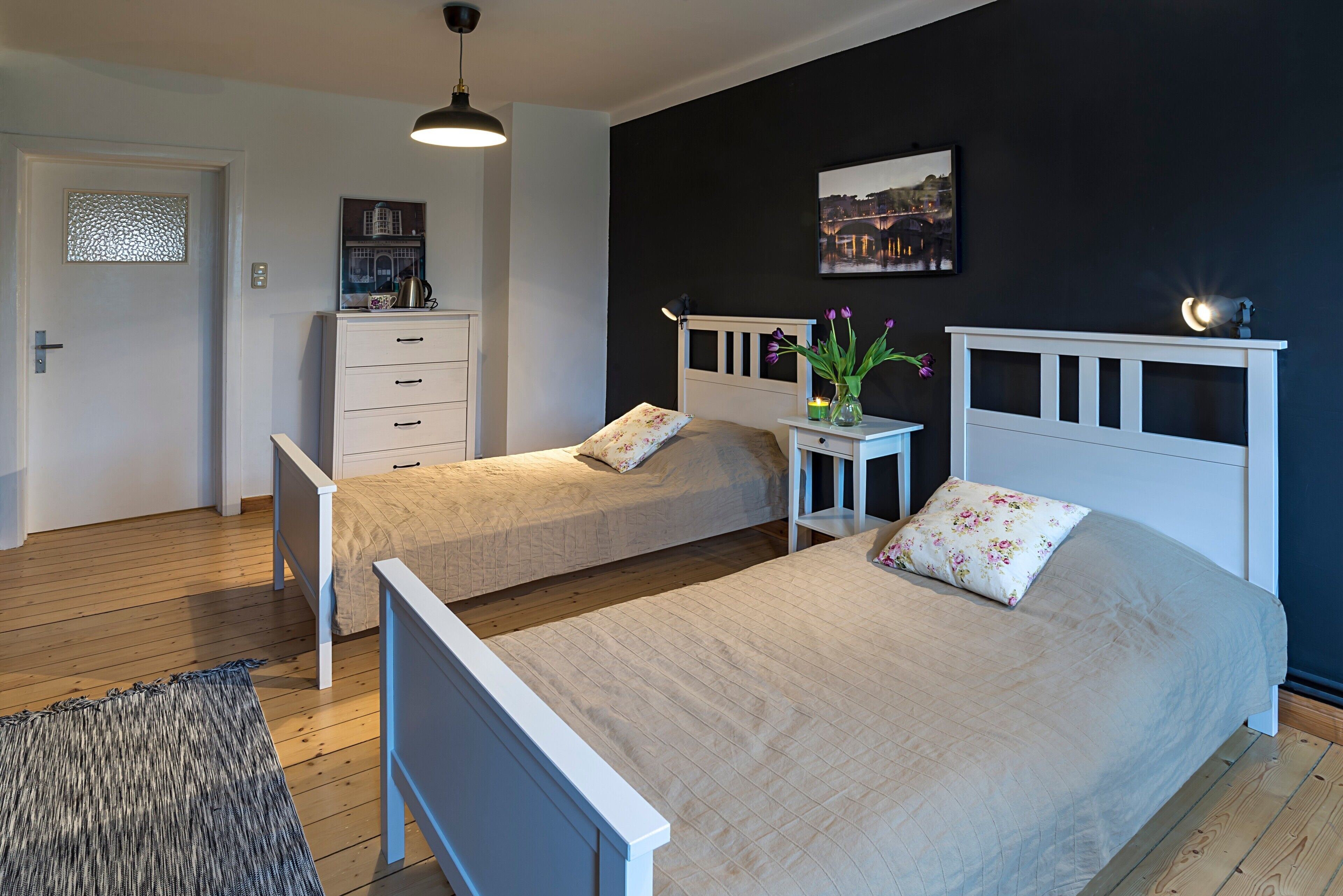 3 多间卧室、WiFi、床单