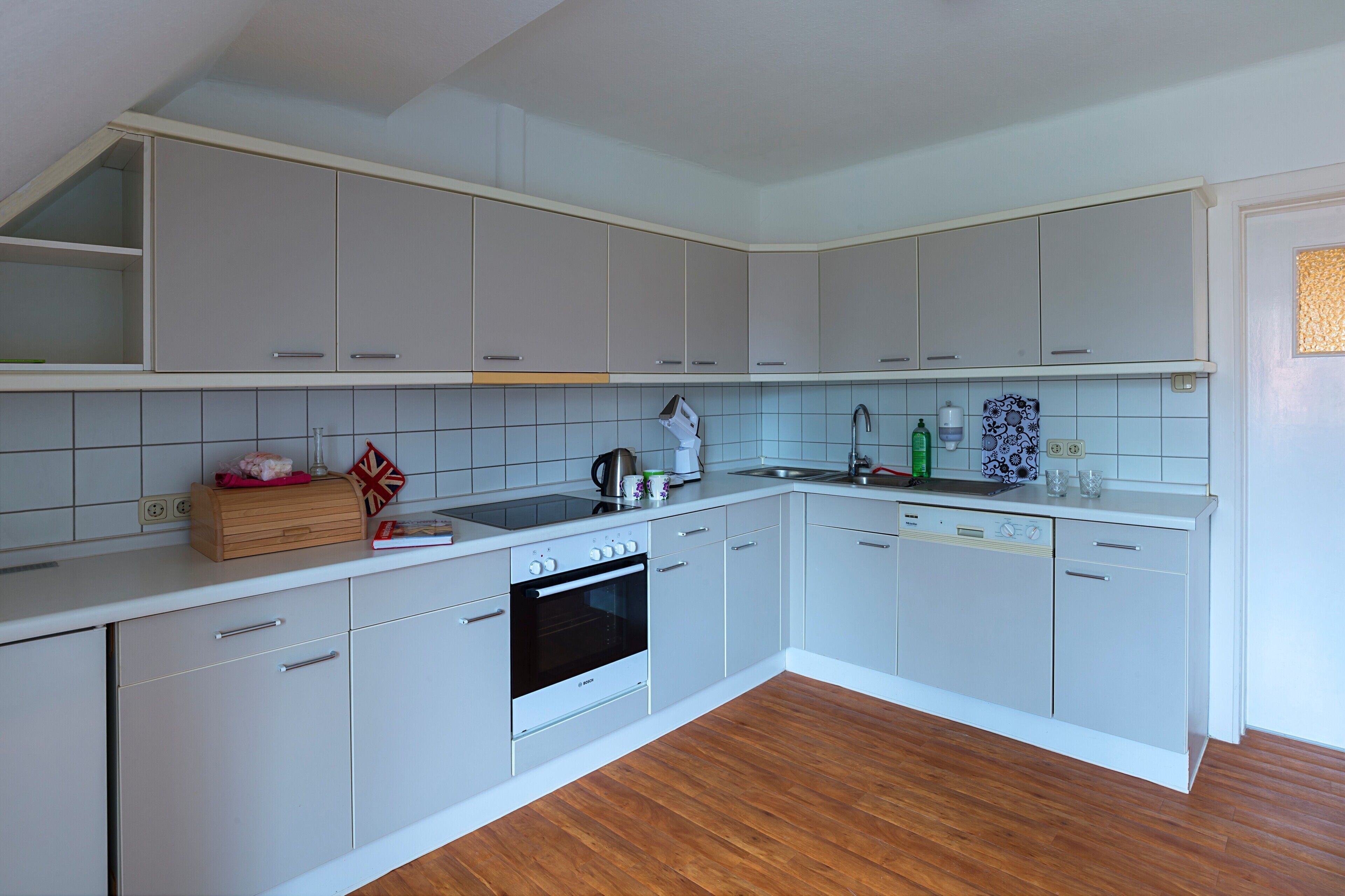 冰箱、烤箱、炉灶、洗碗机