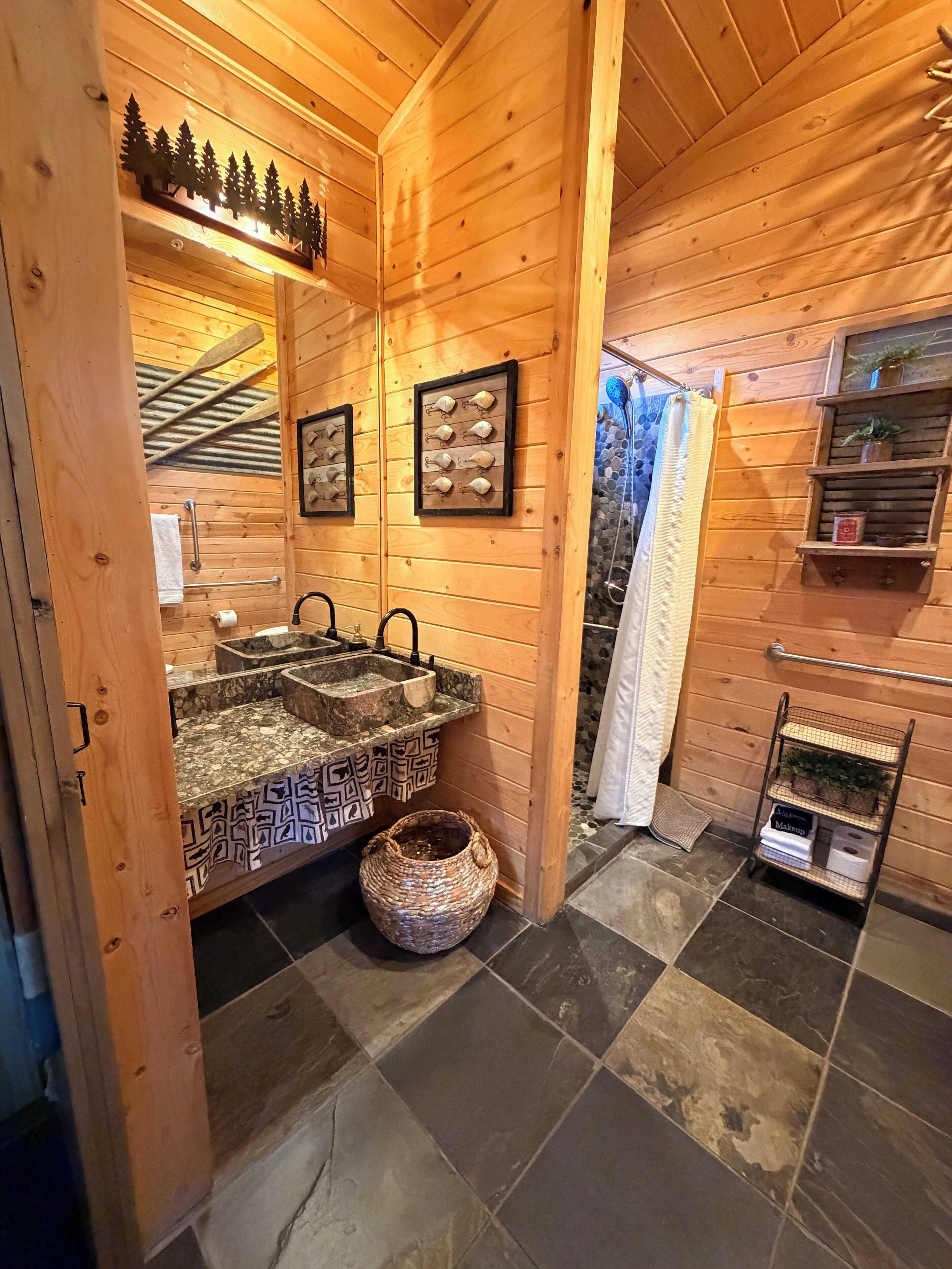 Kabin Mewah, pemandangan sungai