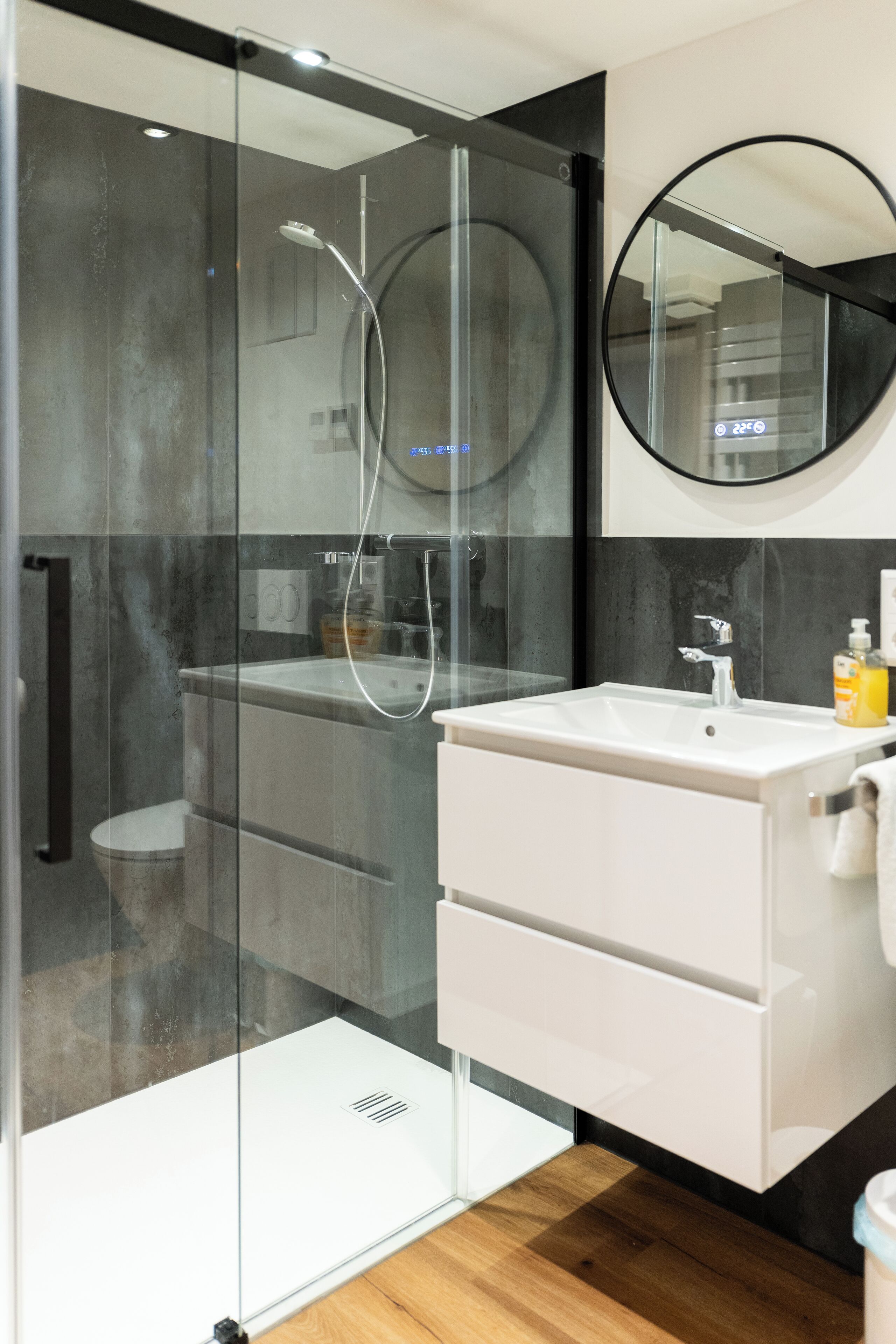 Shower, hair dryer, towels, toilet paper