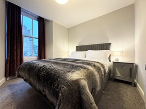 1 bedroom, WiFi, bed sheets - Windermere Apartments - Long Term Rental Available (Windermere)