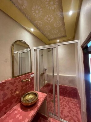 Unclassified image, 2 of 10, button - RIAD NAFFAR (Marrakech)