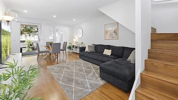 Apartment | Living room