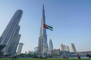 Exterior - Vogue | Downtown with Direct Access to Dubai Mall (Dubai)