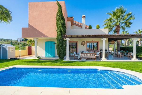 Haus mit Grill und privatem Pool