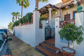 Property grounds - Cubo's Casa Los Nebrales & Private Pool Private and communal pool / Air conditioning / Free Wi-Fi (Coín)