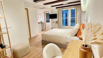 Luxury Suite, 2 Bedrooms, Non Smoking, Patio