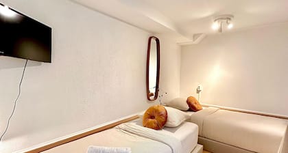 A&A Patio Suite