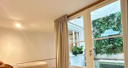 A&A Patio Suite